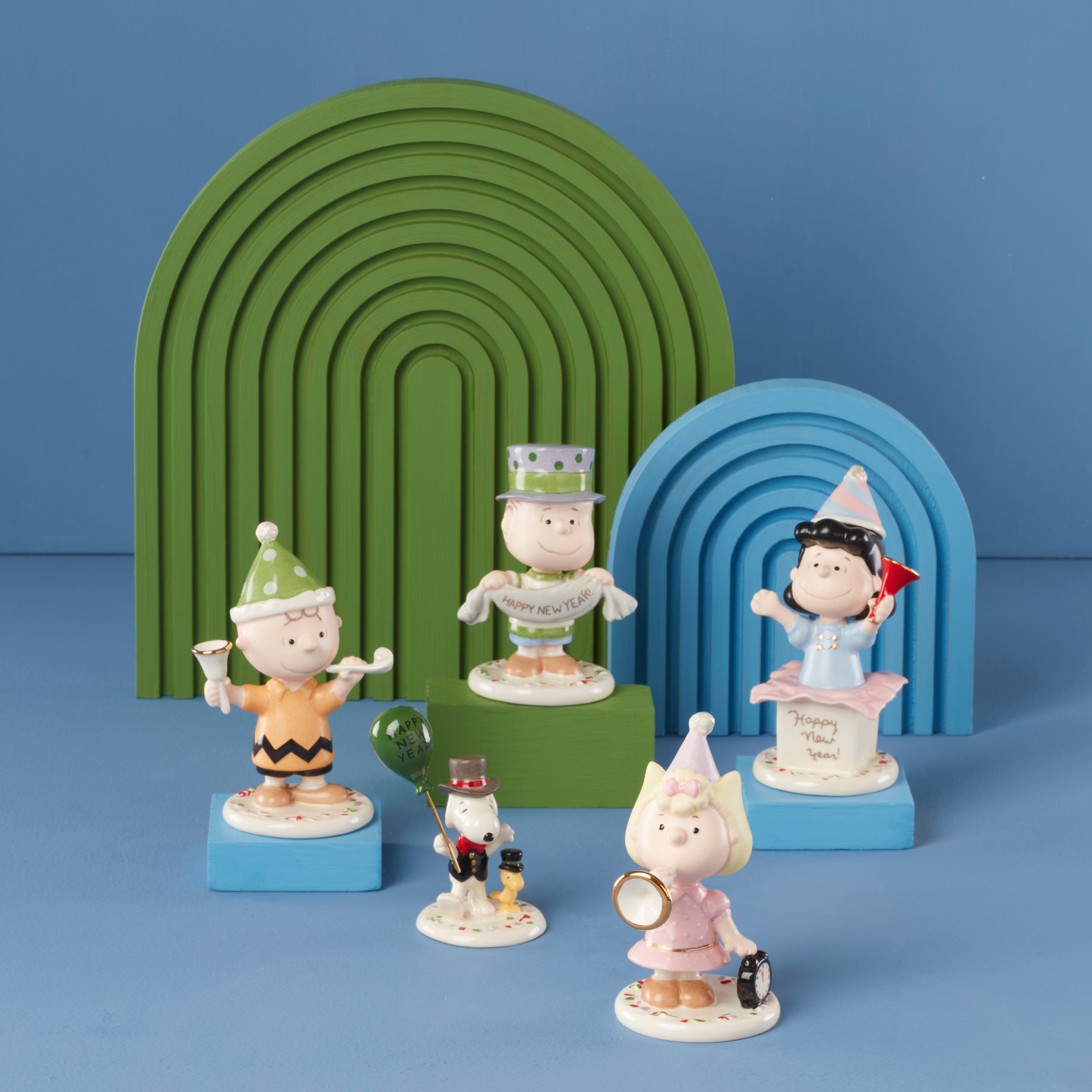 Peanuts 5-Piece New Year Figurine Set