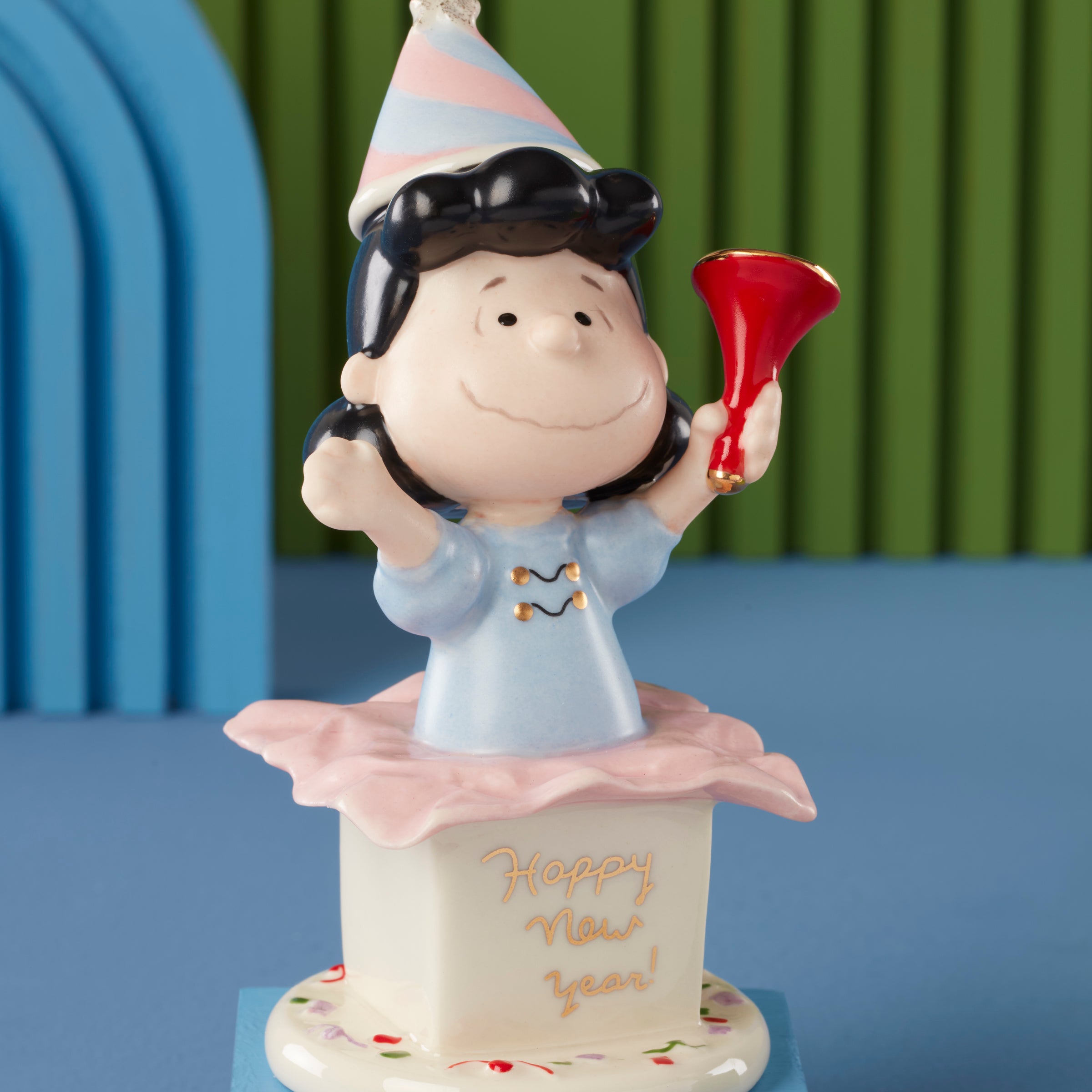 Peanuts 5-Piece New Year Figurine Set
