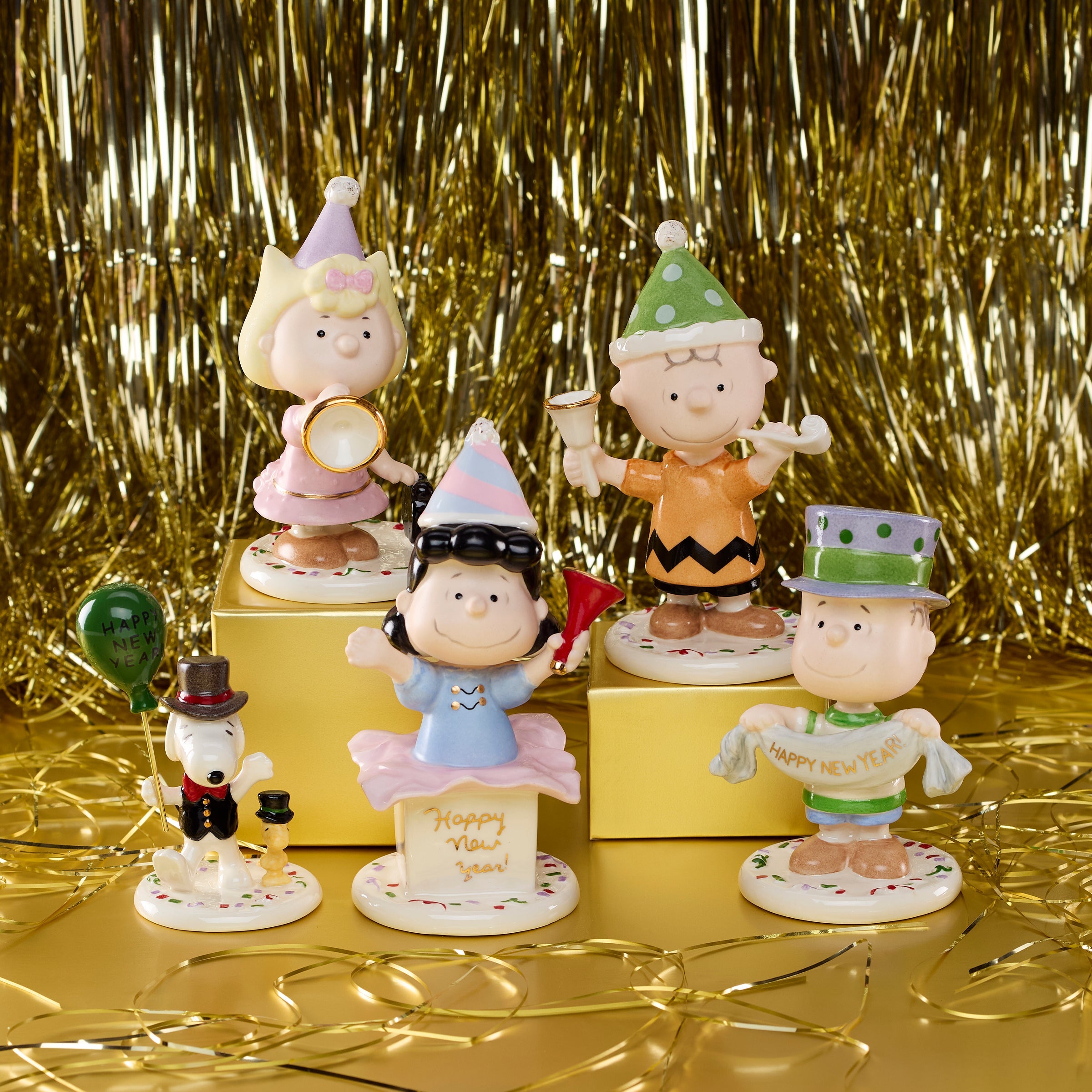 Peanuts 5-Piece New Year Figurine Set